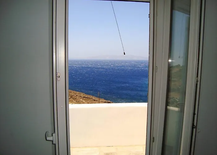 펜션 Aegean Balcony House Tínos